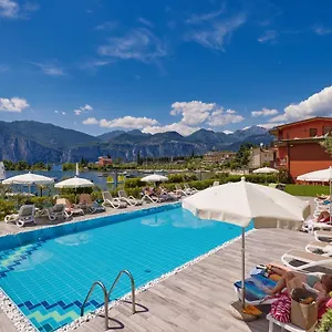 Beach Rosa Malcesine