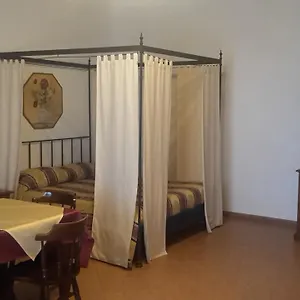 Casale Mostacciano 3* Rome