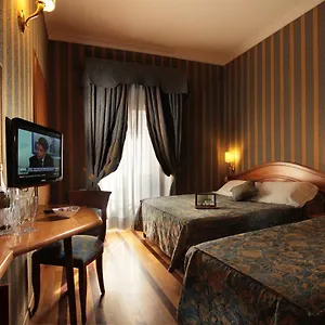 Hotel Hs 311 ***